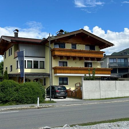 Apartament Haus Laubreuter Kaprun Zewnętrze zdjęcie