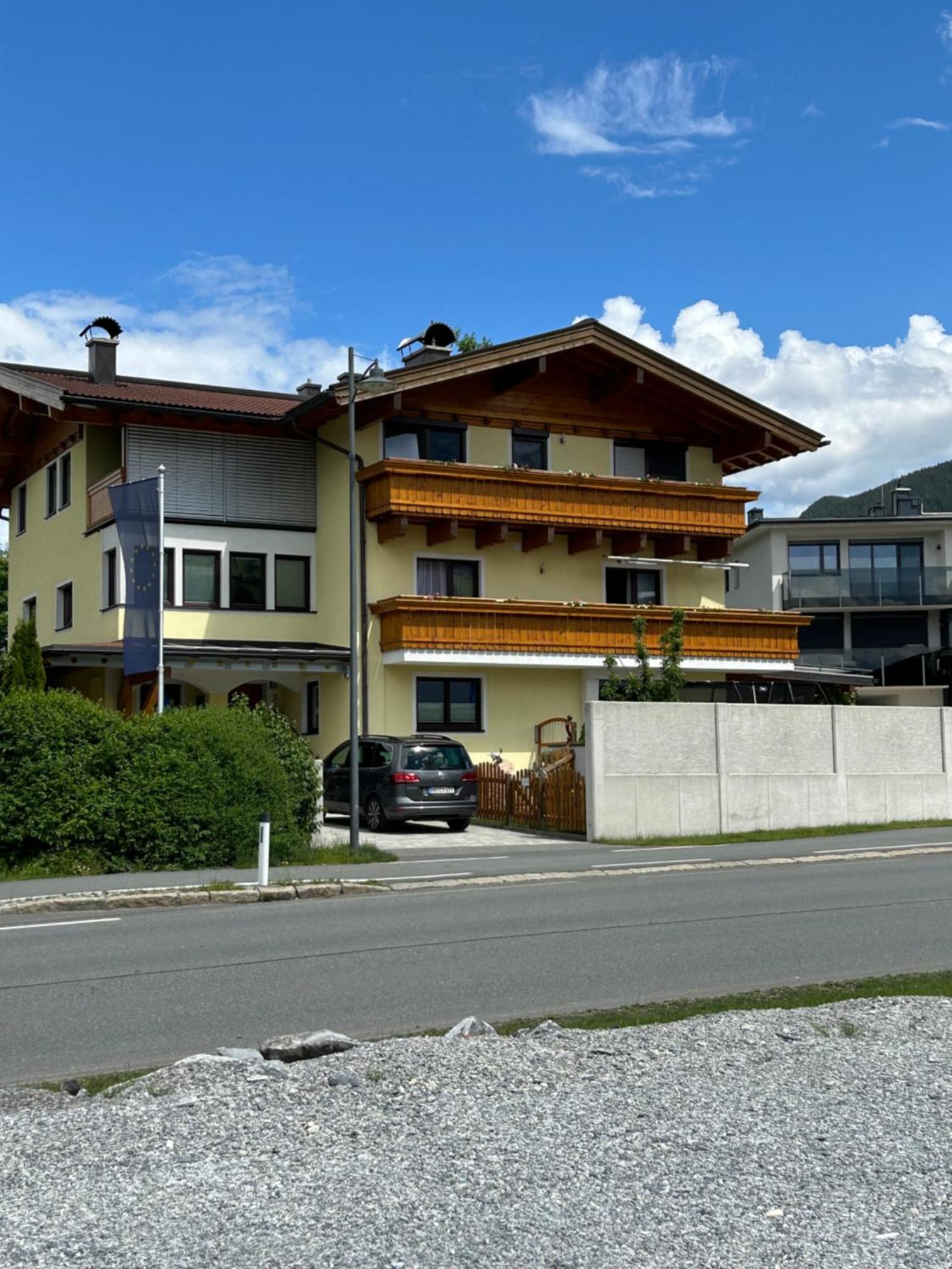 Apartament Haus Laubreuter Kaprun Zewnętrze zdjęcie