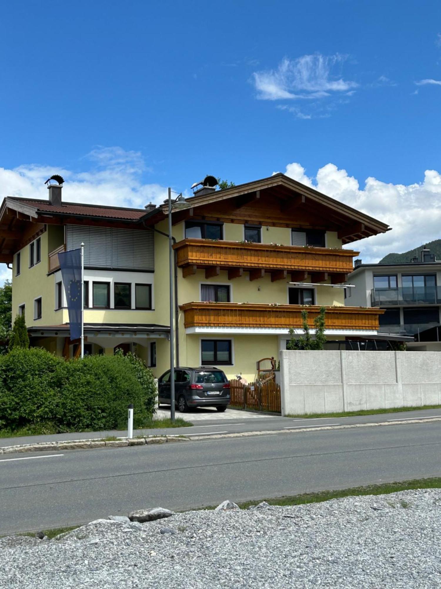 Apartament Haus Laubreuter Kaprun Zewnętrze zdjęcie